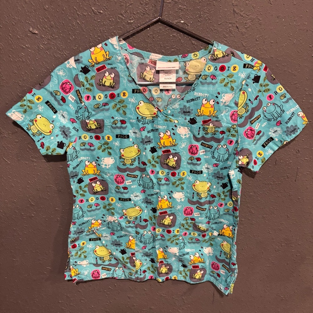 Scrub Star Cartoon Frog Scrub Top